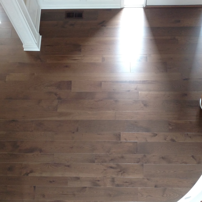 Alternating 3" & 5" prefinished Maple.